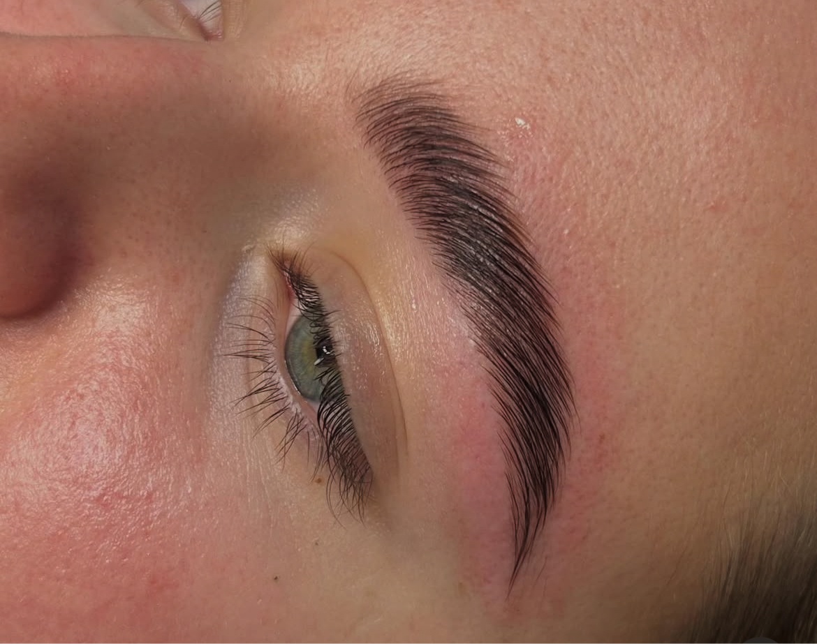 Eyebrow Lamination, Wax and Tint Masterclass